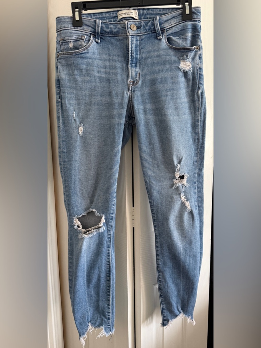 Abercrombie & Fitch ‘Mid-Rise Super Skinny Ankle’ Light Blue Distressed Jeans